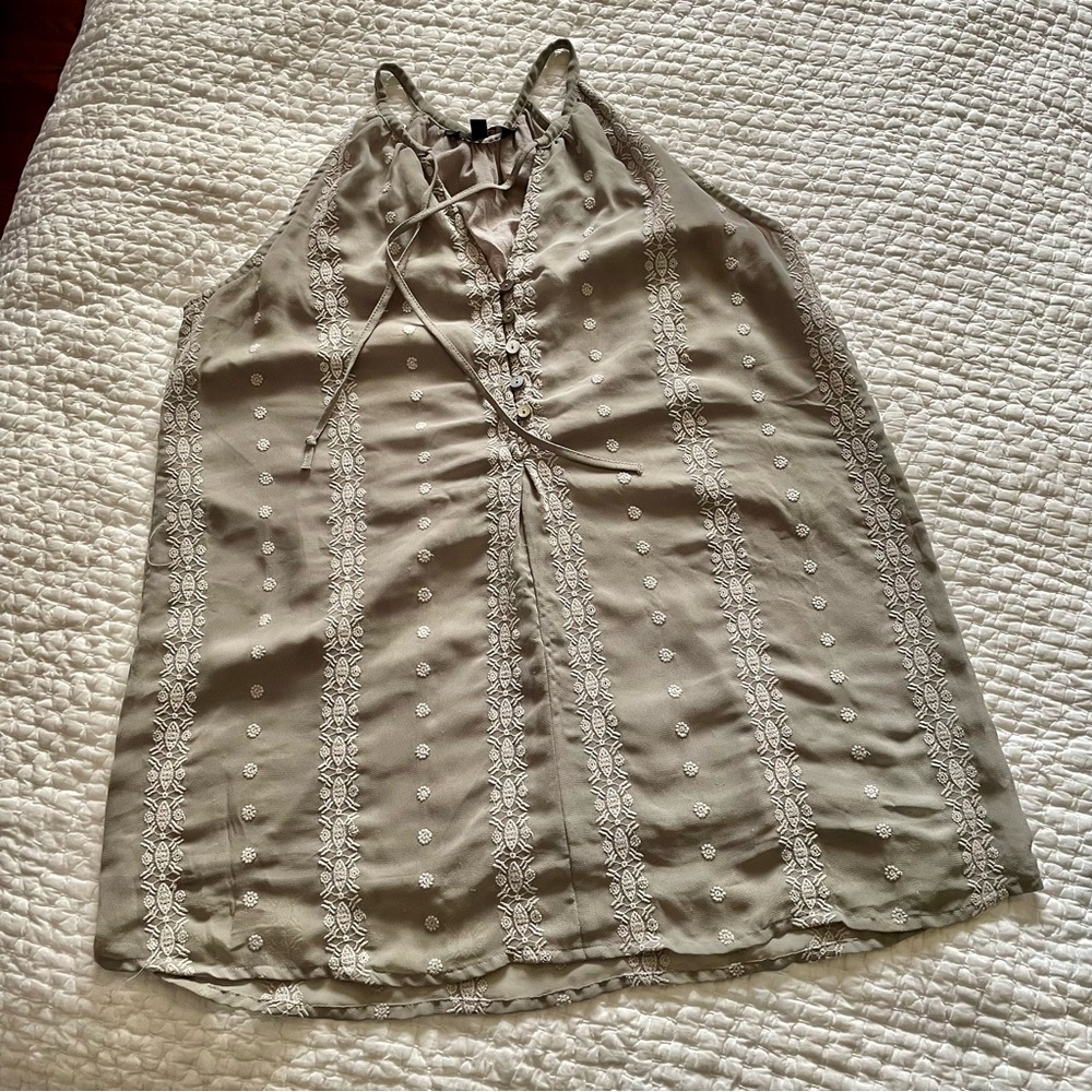 DH3 Grey Sleeveless Blouse